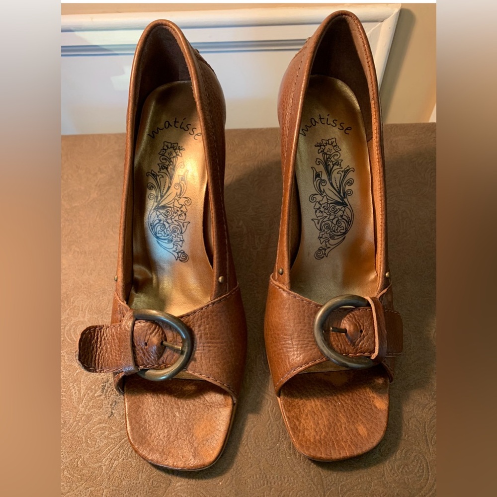Matisse Brown Leather Open Toe Heels Size 9M Excellent Condition Made In Brazil!